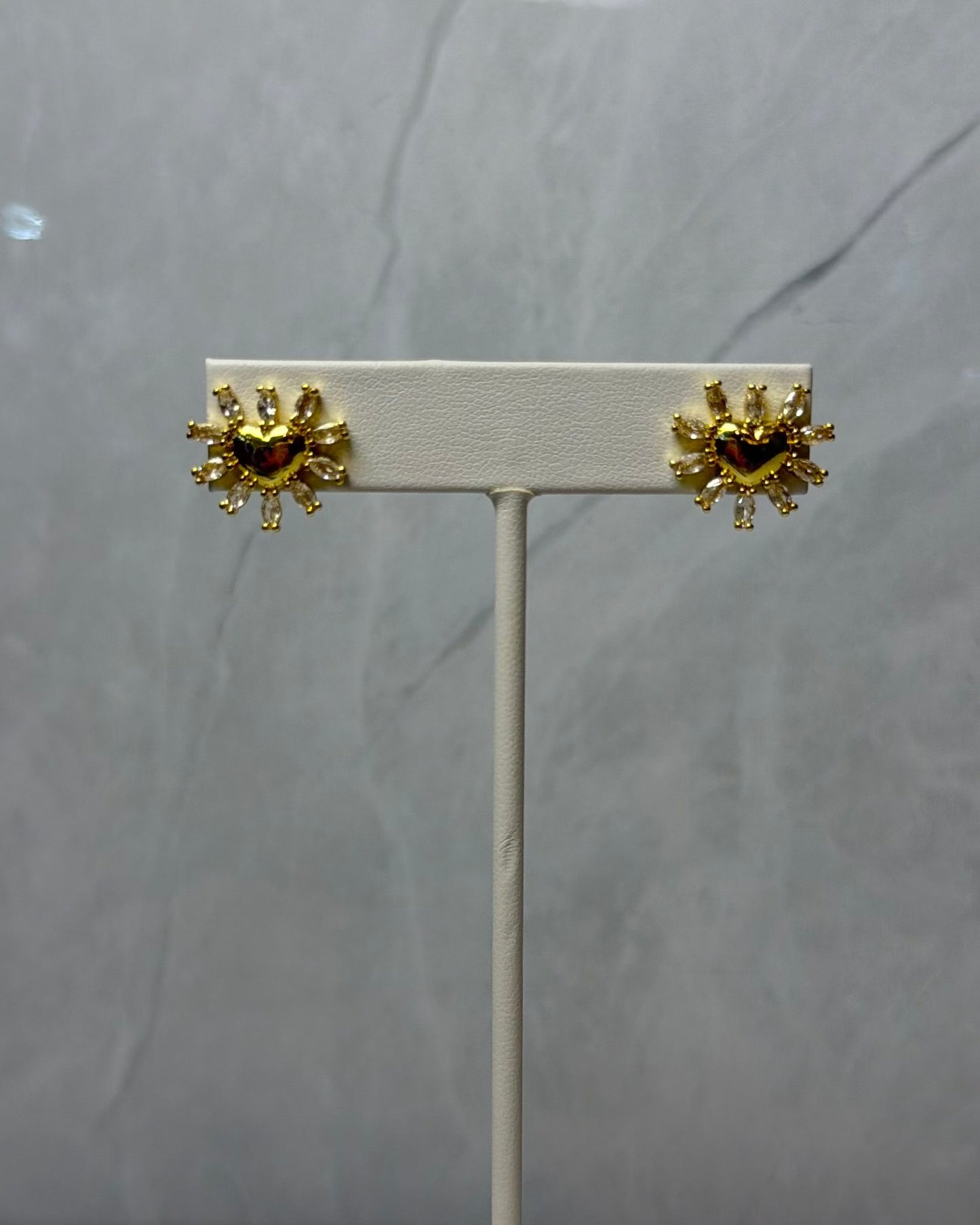 Aretes Crystal crown