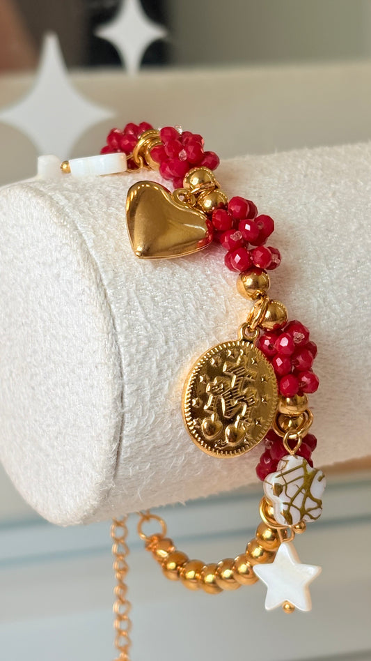 pulsera charm de rojo dorado