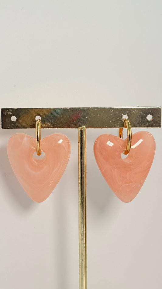 Aretes acrílico corazón rosa