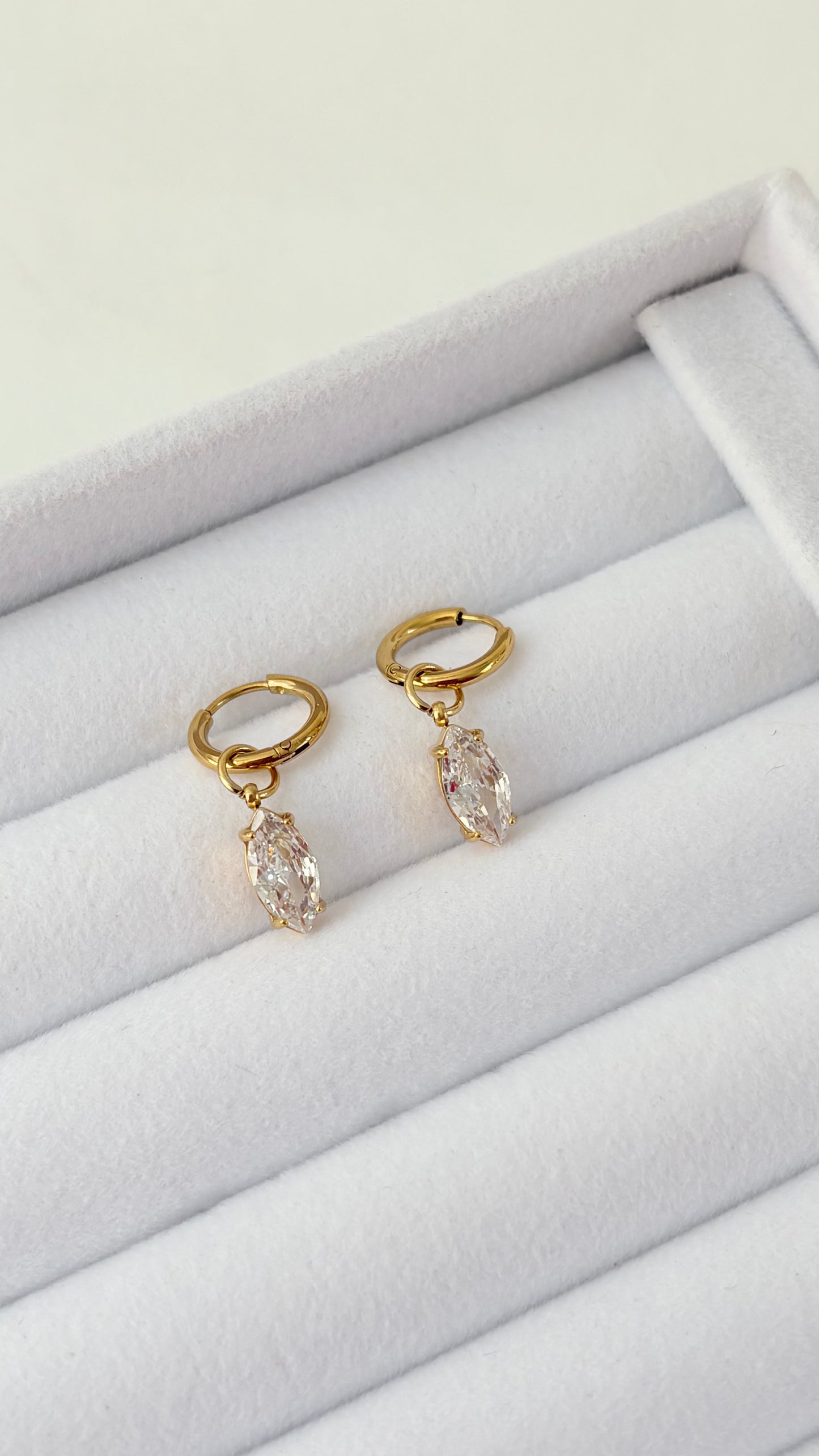 Hoops Diamond Gold