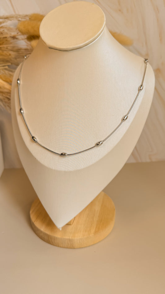 Collar basica balines plata