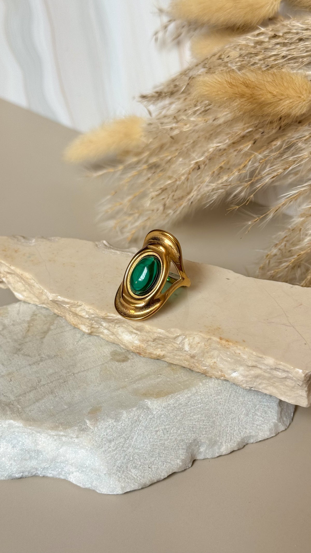 Anillo Esmeralda Dorado #7