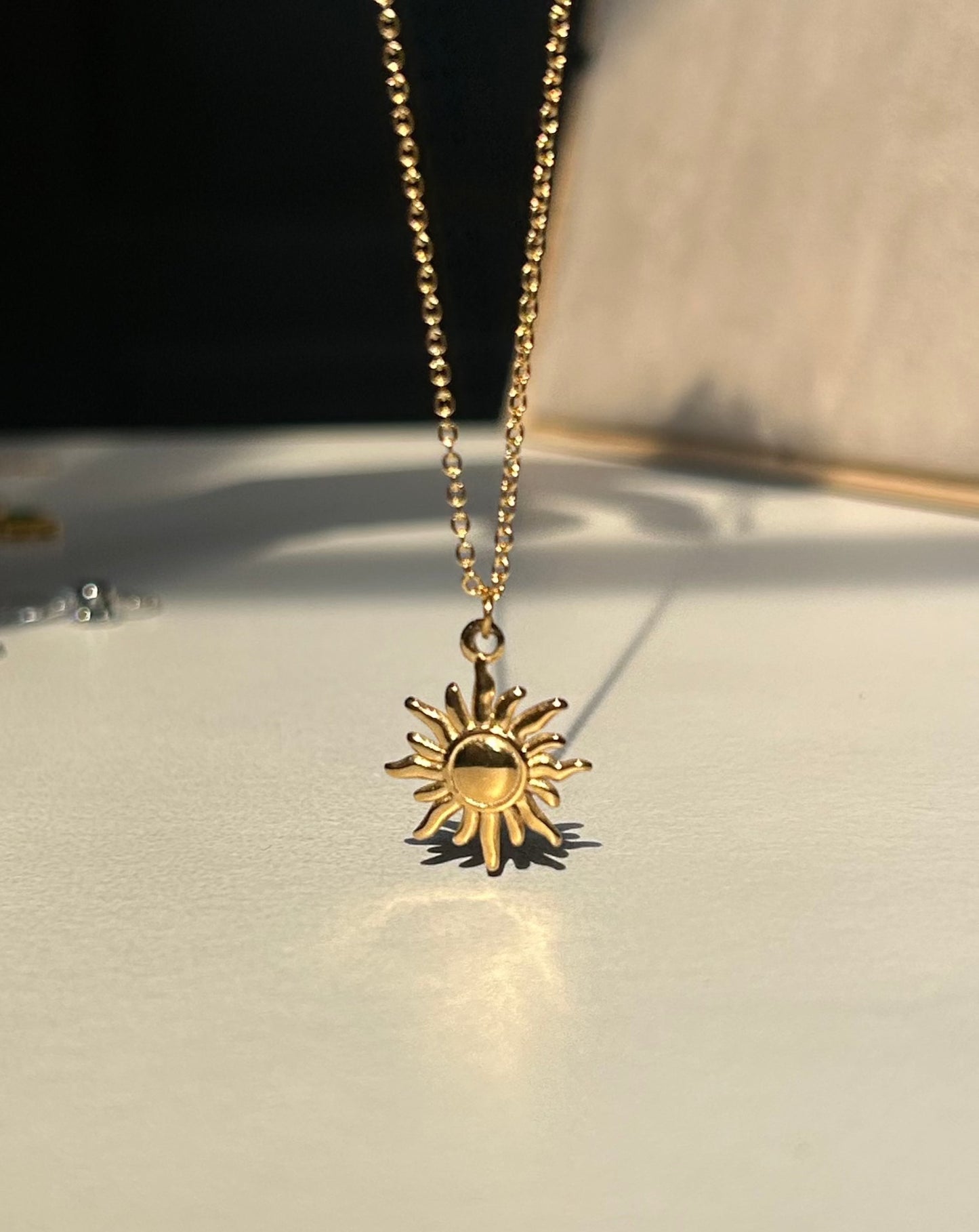 Collar Sun gold