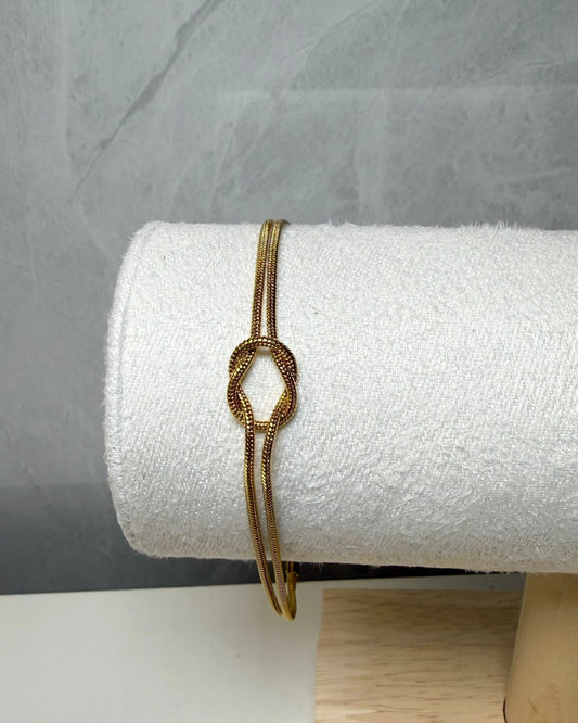 Pulsera Nudo Dorado