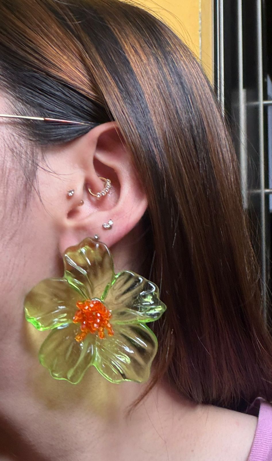 Aretes Maxi Flor Acrilico Verde
